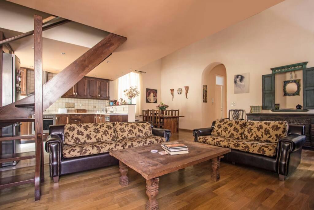 Spilia Maisonette!